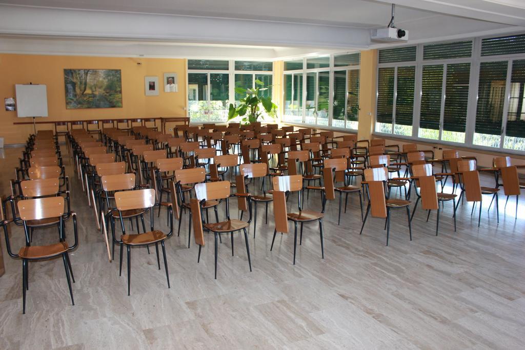 Centro Di Spiritualita Maria Candida Armeno Dış mekan fotoğraf