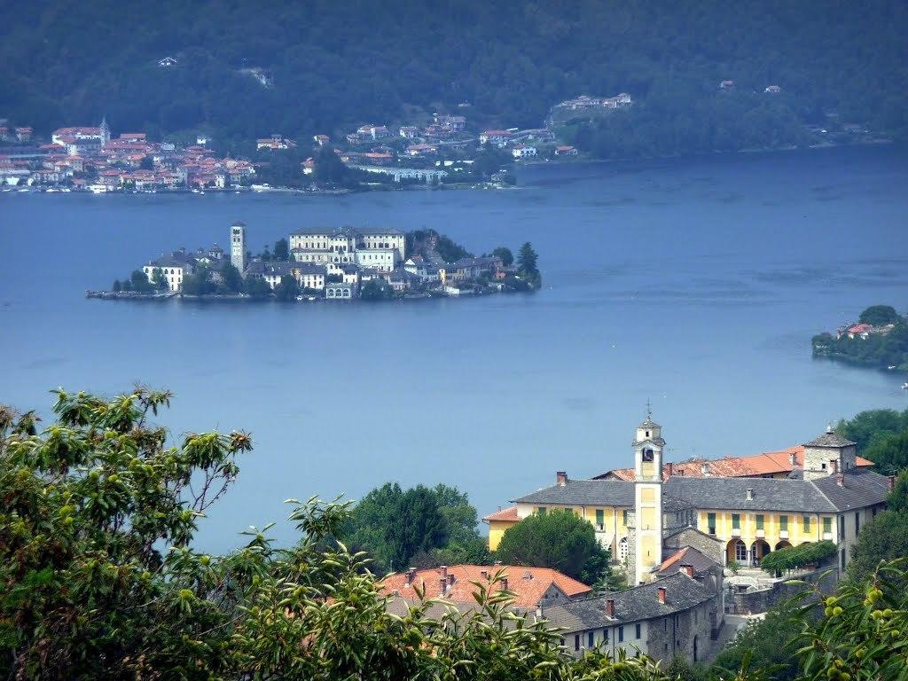 Centro Di Spiritualita Maria Candida Armeno Dış mekan fotoğraf