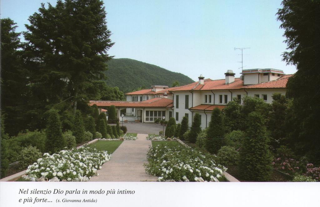 Centro Di Spiritualita Maria Candida Armeno Dış mekan fotoğraf