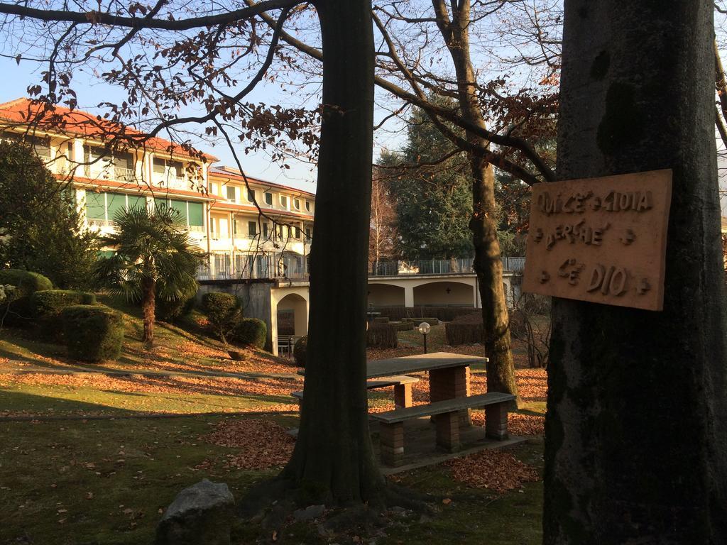 Centro Di Spiritualita Maria Candida Armeno Dış mekan fotoğraf