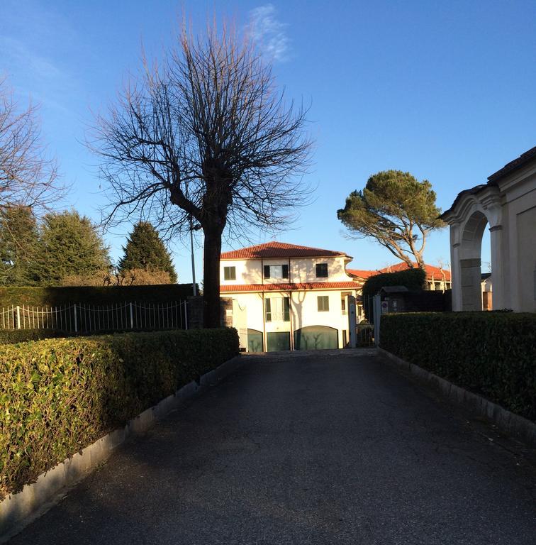 Centro Di Spiritualita Maria Candida Armeno Dış mekan fotoğraf
