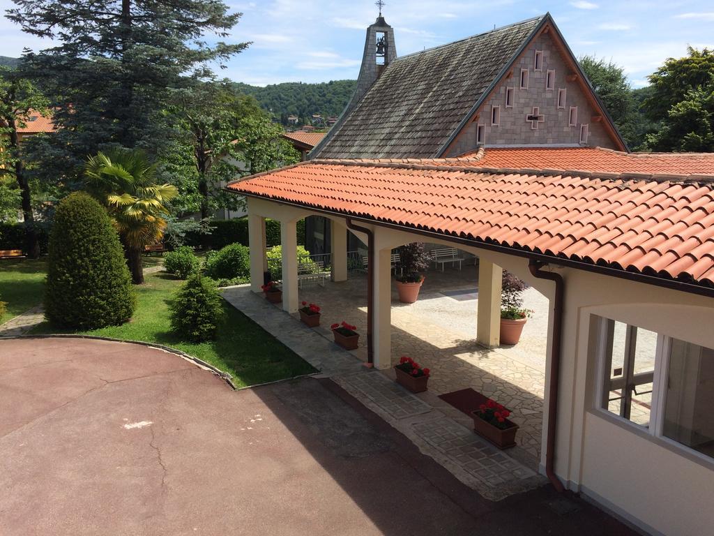 Centro Di Spiritualita Maria Candida Armeno Dış mekan fotoğraf