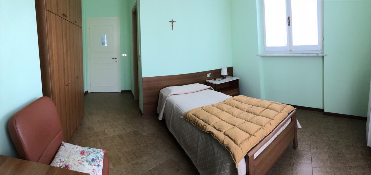 Centro Di Spiritualita Maria Candida Armeno Dış mekan fotoğraf